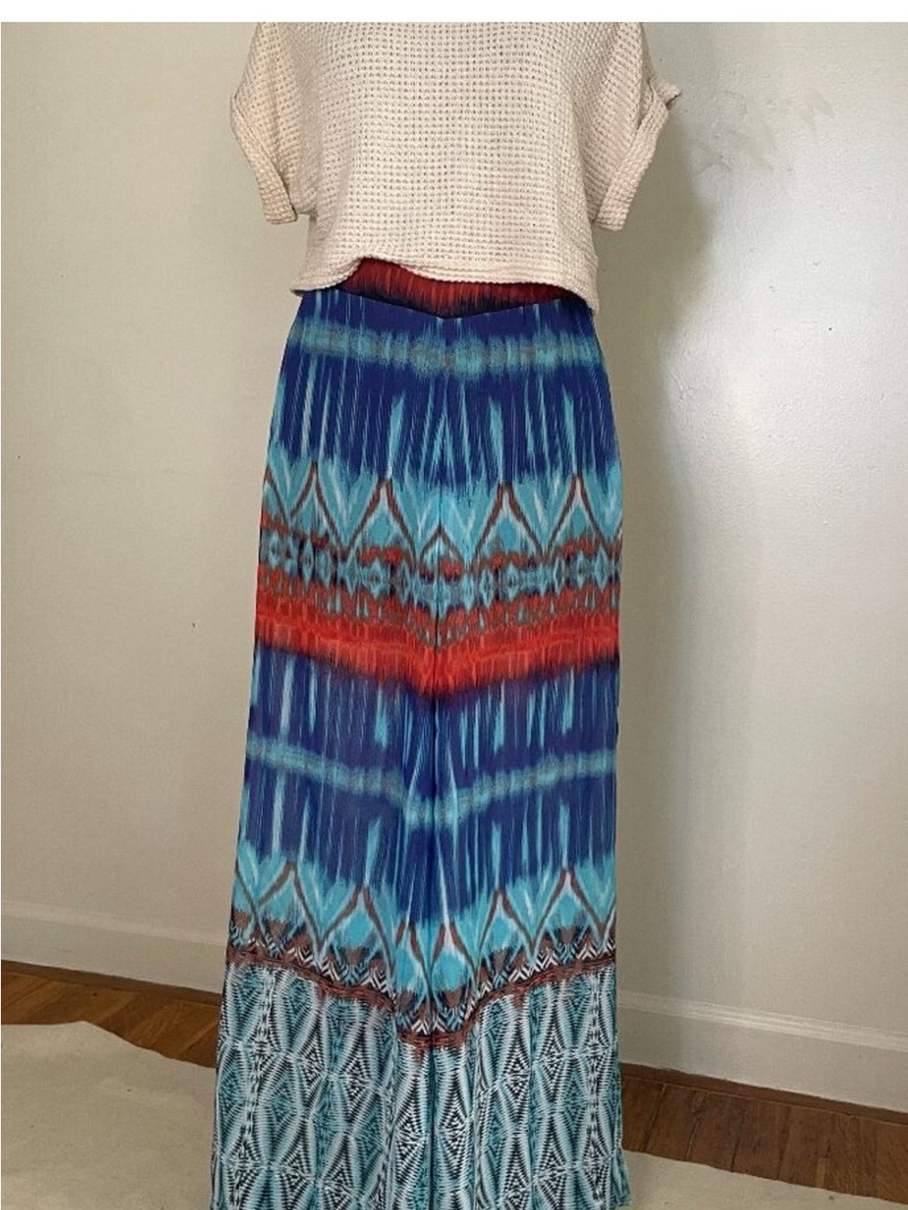 Bisou Bisou Blue & Red Printed Maxi Skirt